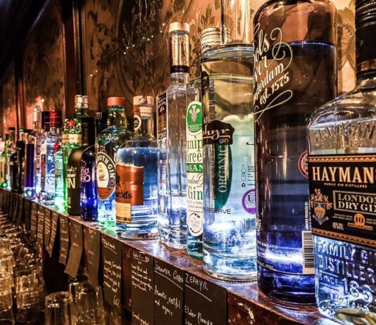 Bring On The Good Times With Top Botanicals In Gin